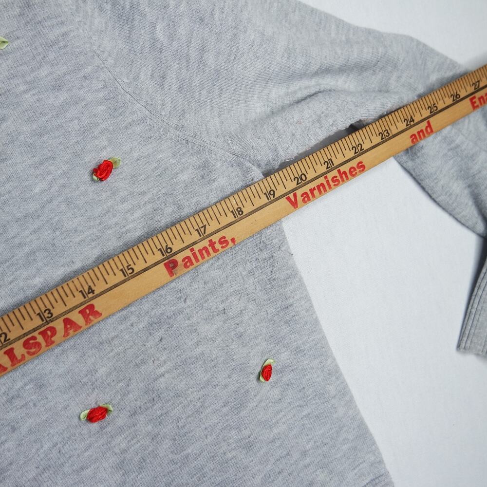Wild Fable Gray Knit Cardigan Sweater Rose Embroidered Women's Size M - Picture 7 of 10
